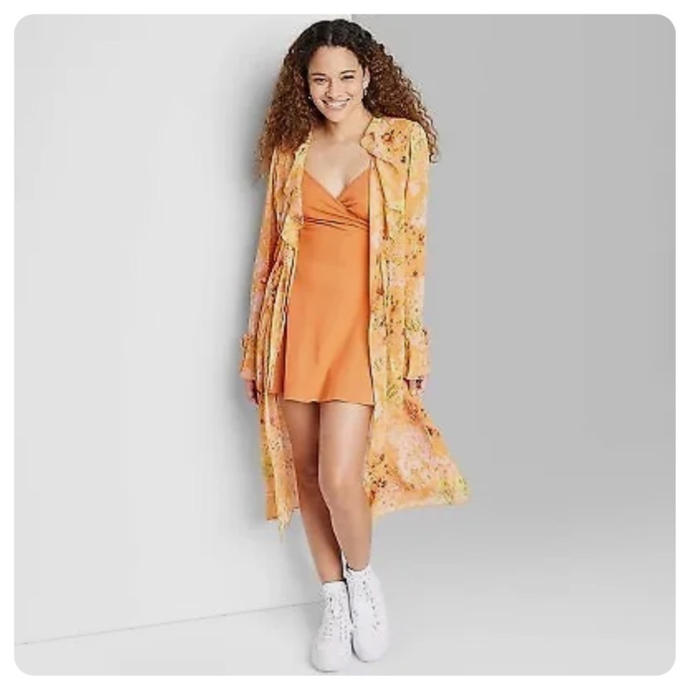 Women's Ruffle Duster Jacket - Wild
Fable Orange Floral - Picture 3 of 10